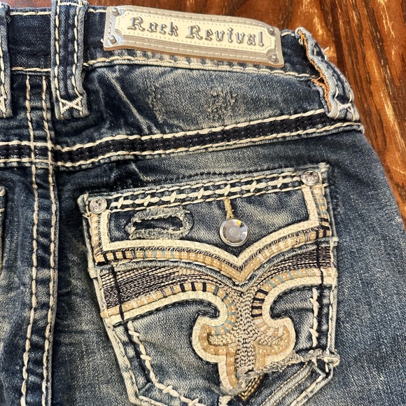 NWT Rock Revival women’s jeans - Picture 2 of 4